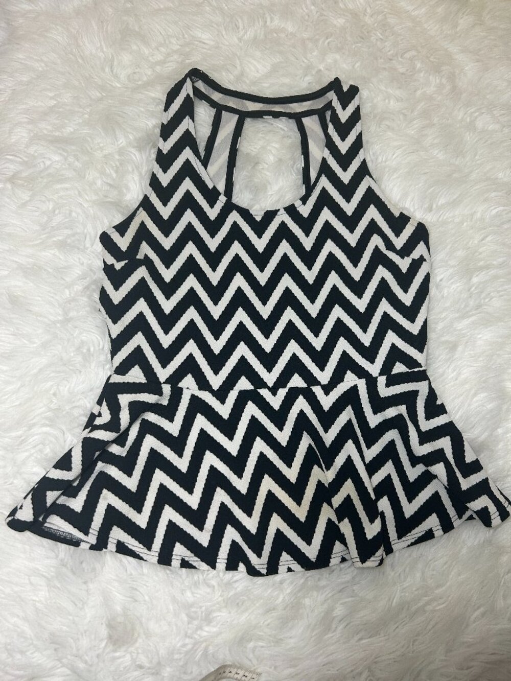 Charlotte Russe Y2K size large top black and white chevron peplum Made in USA